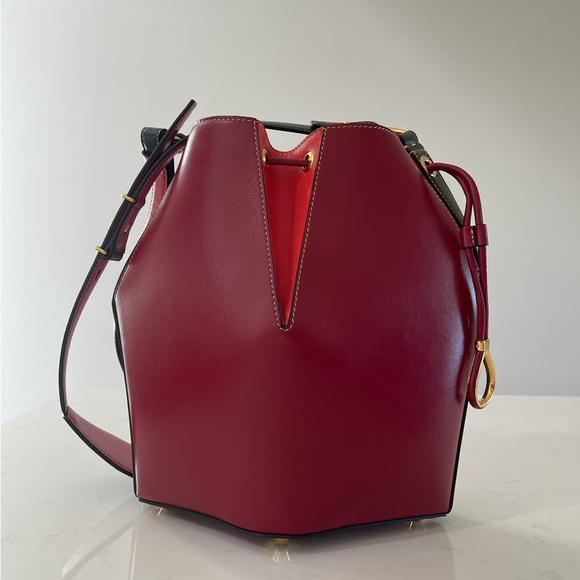Alexander McQueen Leather Bucket Bag - Picture 3 of 7